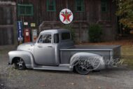 1954 Chevrolet “Shadow” – Restomod dream with LS2 V8 in the bow!