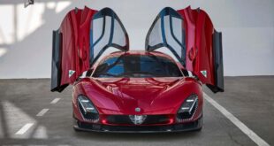 Een koninklijk juweel: Alfa Romeo onthult “koningsblauw” 33 Stradale!