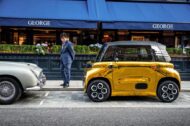 Goldener Citroën Ami stiehlt Supersportwagen die Show!