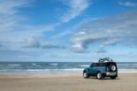 Sylter Sondermodell mit Surfbrett: Land Rover Defender 90 Marine Blue Edition