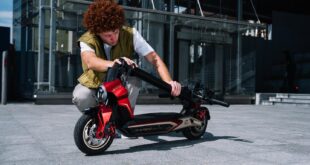 Songzo DK11: E-Scooter Power with BiMoto & Off-Road Mobility!