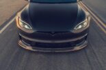 "Dark Knight": Tesla Model S Plaid in Unplugged Performance Style!