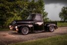Roadster Shop's 100 Ford F-1955: classic meets modern!