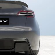 Tesla Model Y zeigt sich mit Carbon-Karosseriekit (Bodykit)!