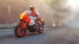 2024 YAMAHA XSR900 GP: ¡Mirando hacia atrás a la era de las carreras de motos!