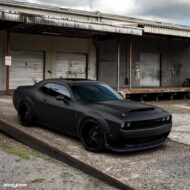 Black Dodge Challenger SRT Demon : la porte de l'enfer !
