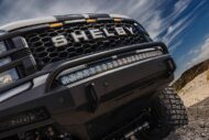 ¡Camioneta pickup Shelby F-2024 Super Baja 250 con neumáticos todoterreno de 37 pulgadas!