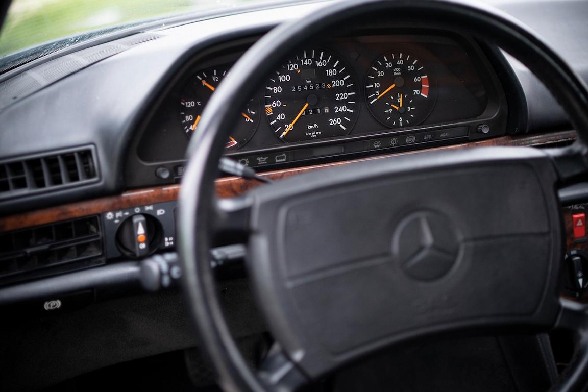 HS Motorsport tunt den Mercedes-Benz 560 SEC zeitgenössisch!