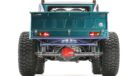 SEMA: Toyota Land Cruiser Bruiser mit NASCAR-Motor &#038; Panzerkette!