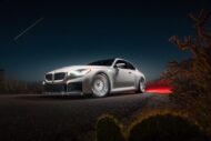 Nuevo BMW M2 (G87): ¡elegante gracias a las llantas de aluminio HRE al estilo de los años 80!