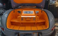 مرسيدس بنز 300 SL Gullwing هي سيارة مجنونة ذات جسم عريض!