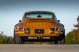 Singer Porsche 911 en Namibie Jaune : Oeuvre d'art Restomod !