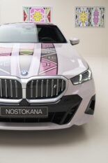 BMW i5 Nostokana: Revolutionäres E-Ink Art Car von Esther Mahlangu!