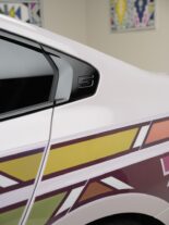 BMW i5 Nostokana: سيارة فنية ثورية بالحبر الإلكتروني من تصميم Esther Mahlangu!