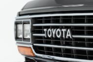 TLC Toyota Land Cruiser Restomod as a Porsche homage!