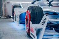 Wyjątkowy: zestaw karoserii Liberty Walk w samochodzie wyścigowym Formuły E Gen3!