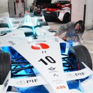 Único: ¡kit de carrocería Liberty Walk en el auto de carreras de Fórmula E Gen3!